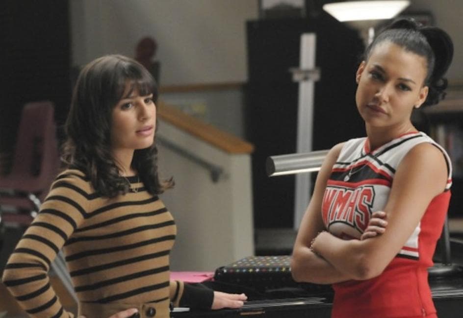 Lea Michele y Naya Rivera en la serie "Glee".