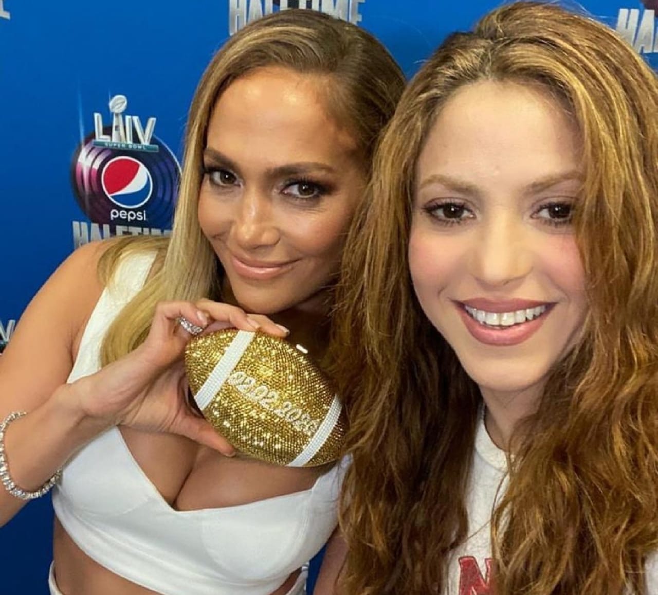 Shakira y JLo revelan detalles del show