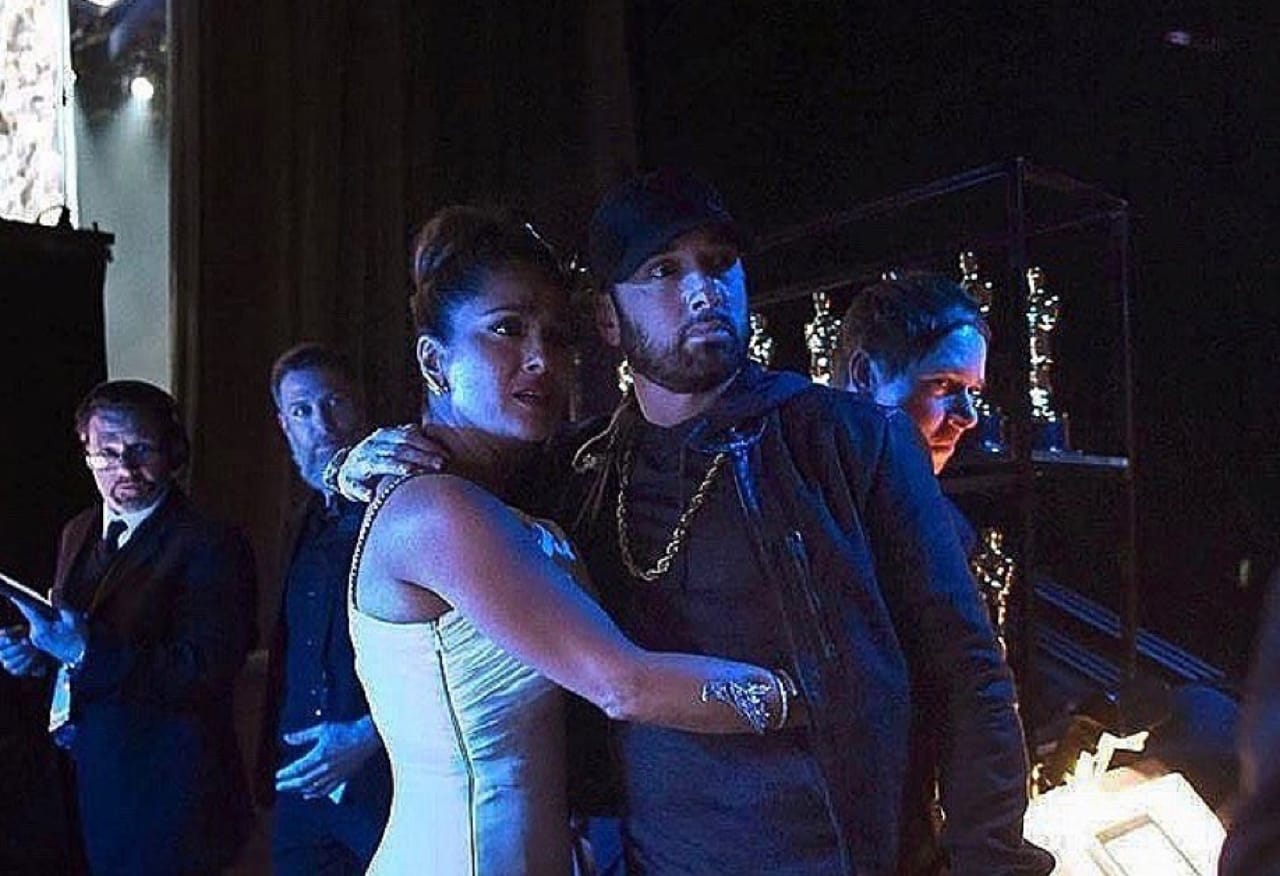 Salma pasa penoso momento con Eminem