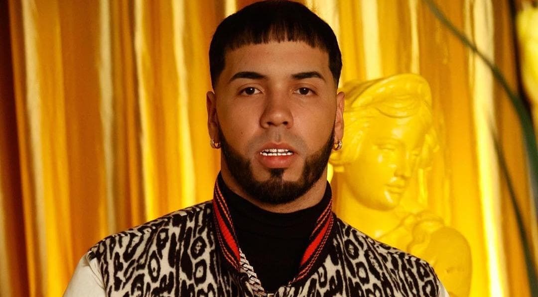 Anuel AA pospone gira en México