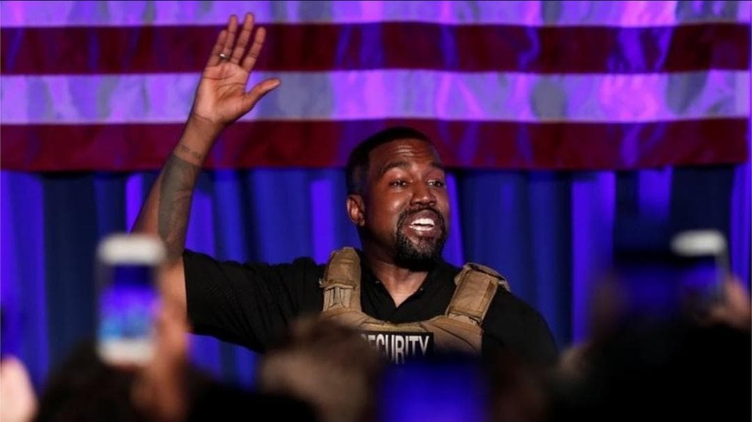 Kanye West llora en su primer acto de campaña