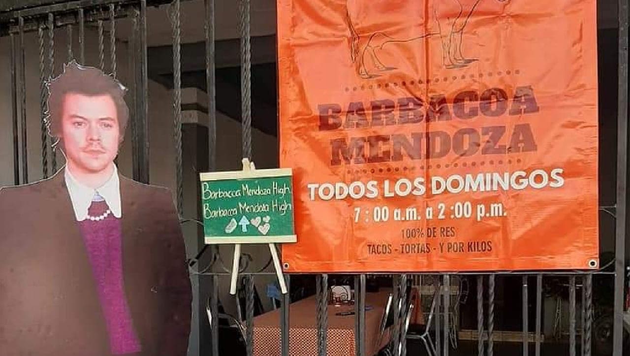 ¡OMG! Harry Styles vende barbacoa en Escobedo