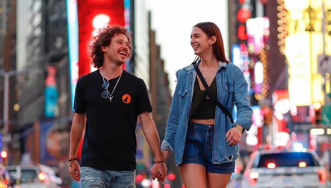 Luisito Comunica se disculpa tras publicar polémica fotografía