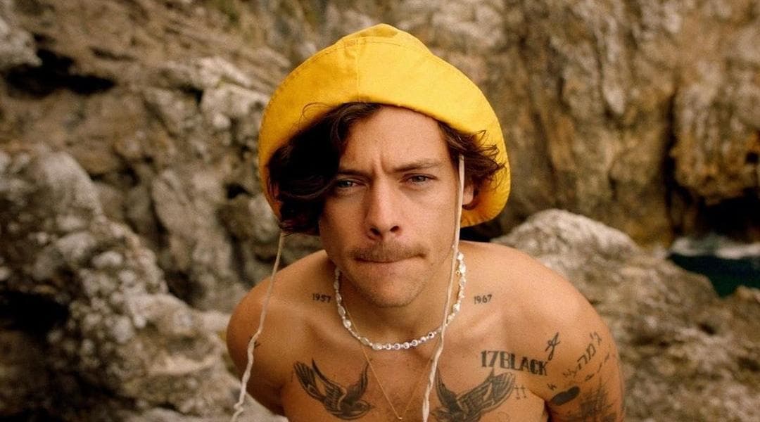 Harry Styles lanza el videoclip oficial de ‘Golden’