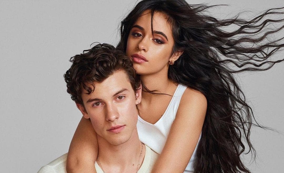Shawn Mendes está feliz de vivir junto a Camila Cabello
