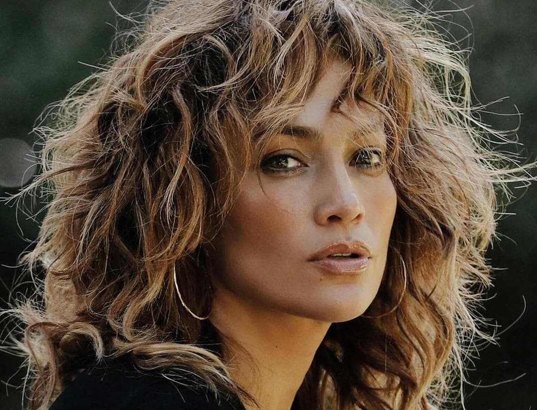 «Interpretar a Selena fue un momento trascendental en mi carrera», reacciona Jennifer Lopez a la nueva serie de Netflix