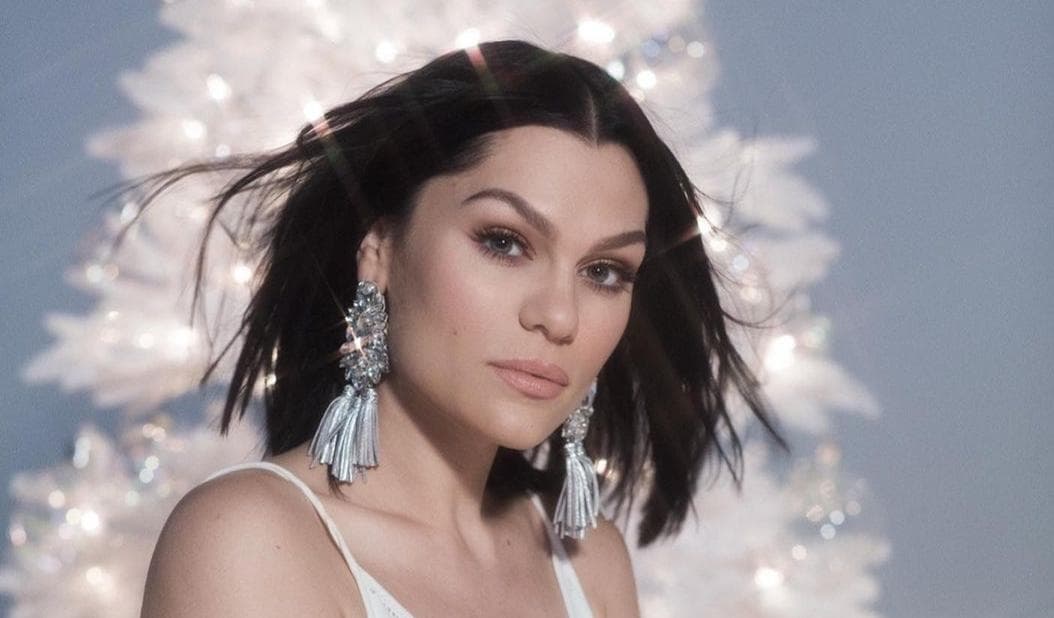 Jessie J es detectada con síndrome de Ménière en navidad