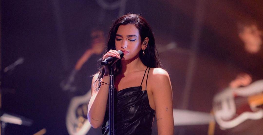 Dua Lipa anuncia el lanzamiento de su nuevo sencillo «We´re good»