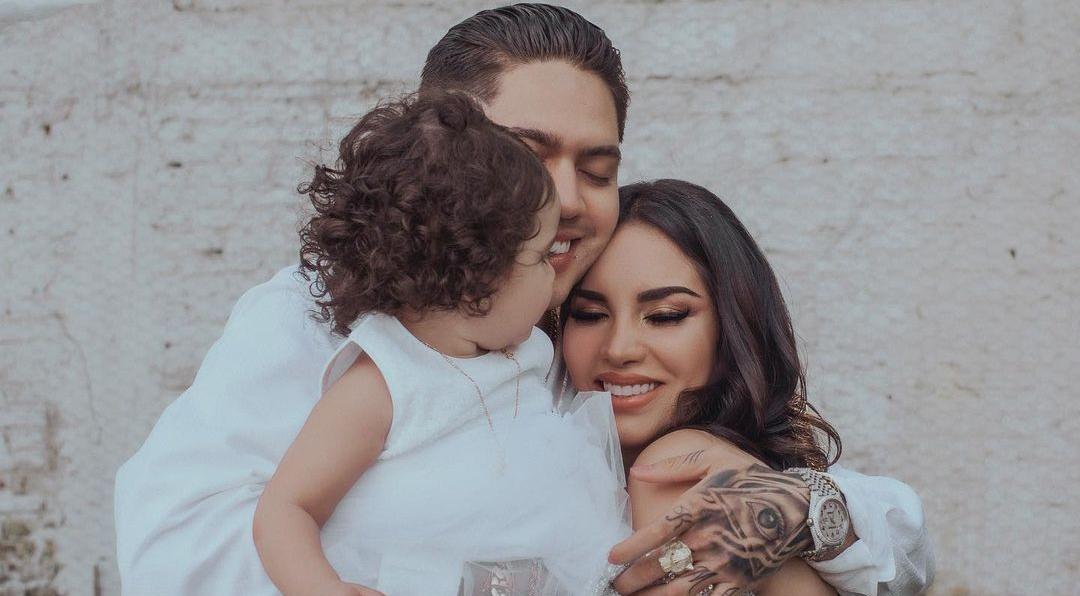 Kimberly Loaiza y Juan de Dios Pantoja comparten con sus seguidores el nombre que llevará su segundo hijo