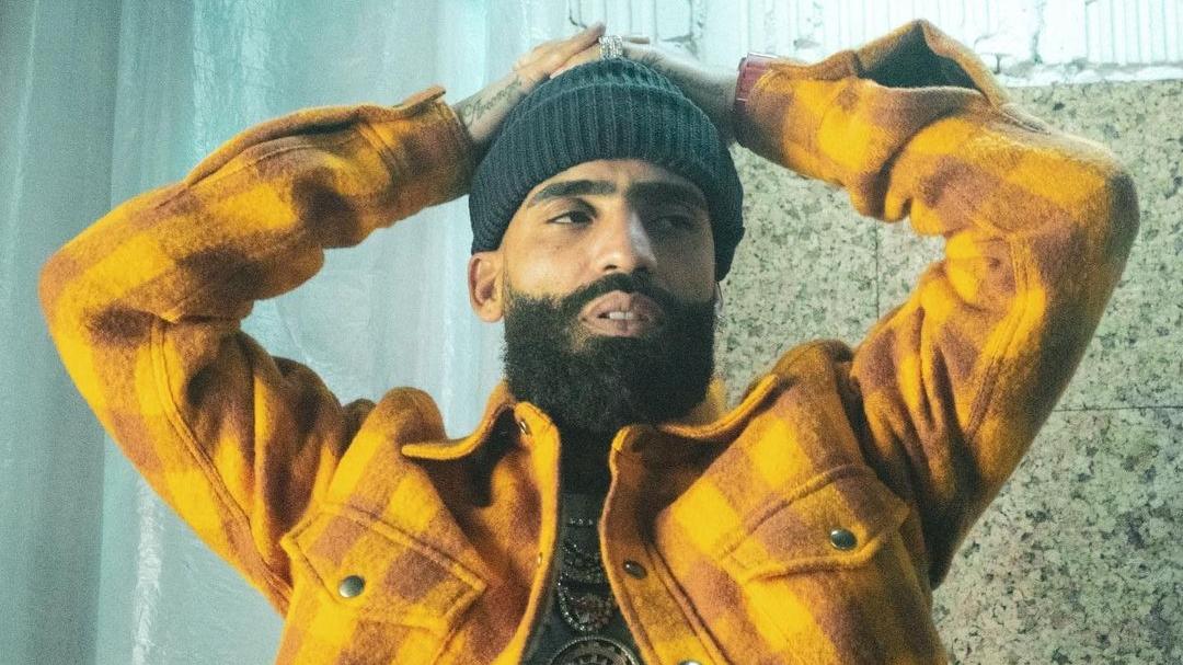 Arcángel causa polémica con mensaje dirigido a las mujeres y Anitta le responde